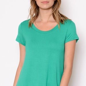 NWT TSHIRTS CHRIS & CAROL MULTIPLE COLORS